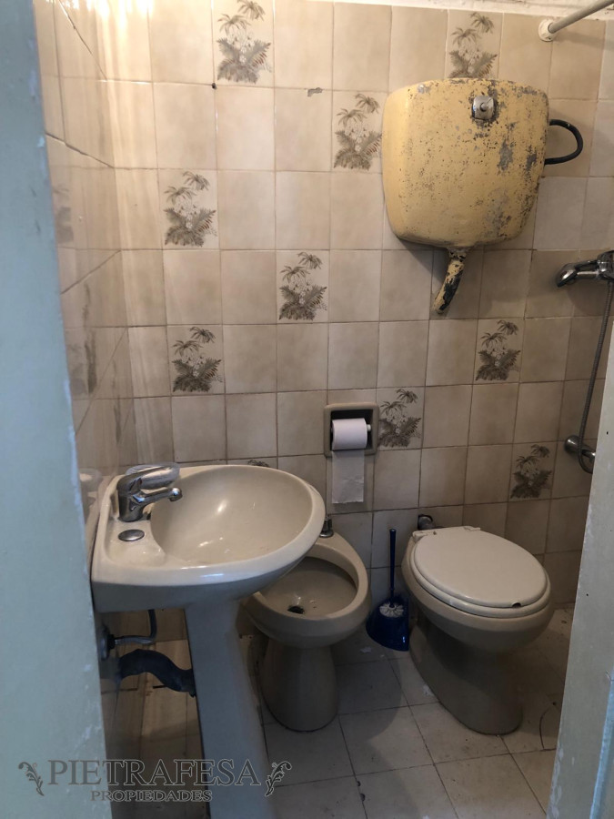 Casa ID.8823 - Casa en venta, 1 dormitorio, 1 baño, azotea. Rivadavia,Goes.