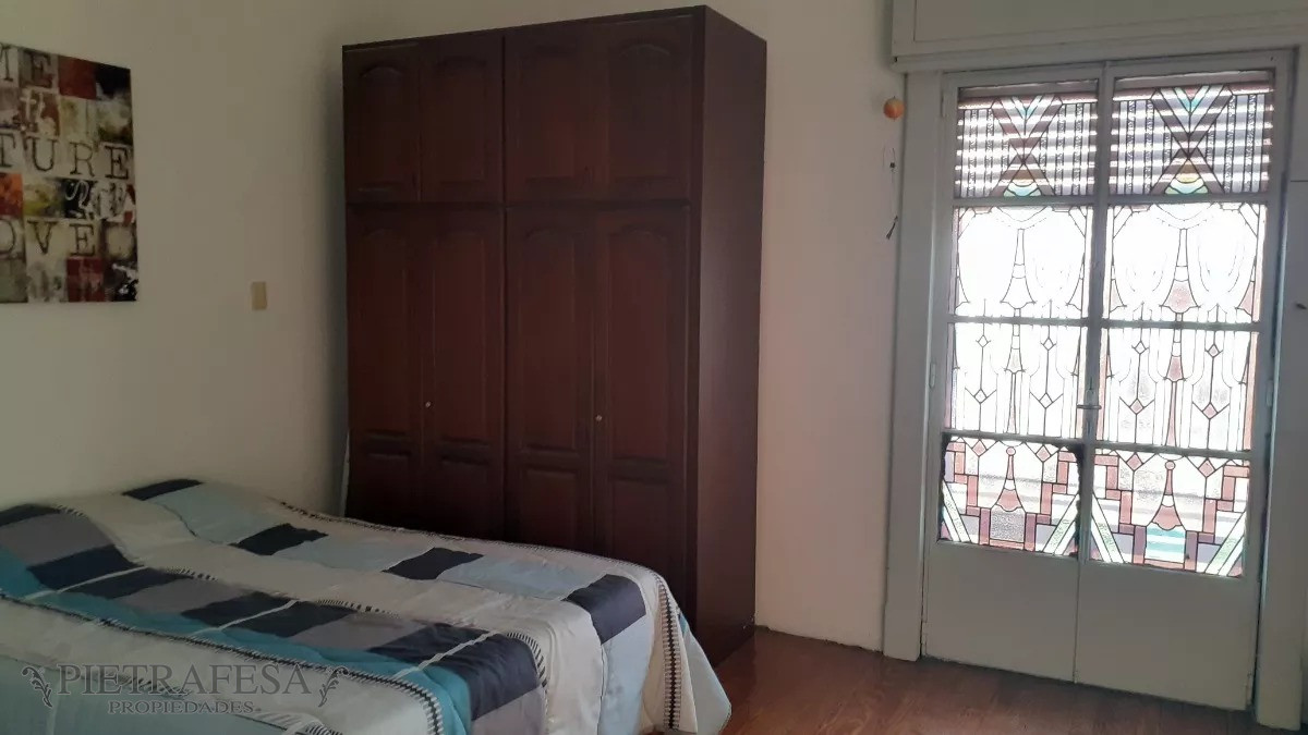 Casa ID.8088 - Casa en venta con renta 2 dormitorios, 1 baño y azotea- Pablo Zufriategui - Paso Molino
