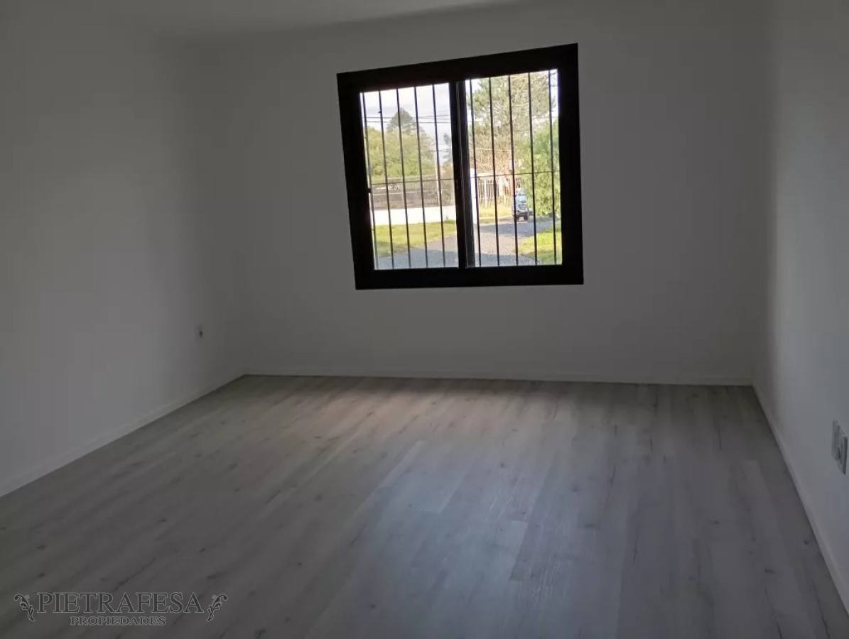 Casa ID.10750 - Casa en venta 3 dormitorios,4 baños, cochera- Parque de Solymar