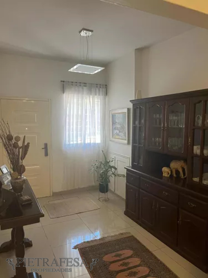 Casa ID.12750 - Casa en venta, 2dormitorios, 1baño, barbacoa. Pocitos.