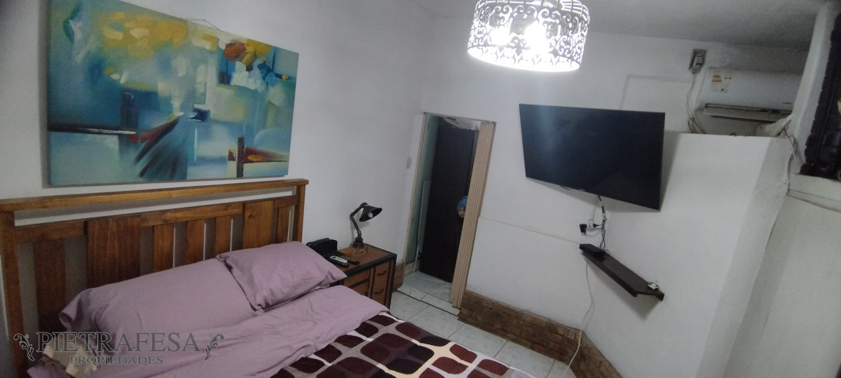 Casa ID.10685 - 2 casas en venta, 6 dormitorios, 2 baños, cochera-Belvedere 