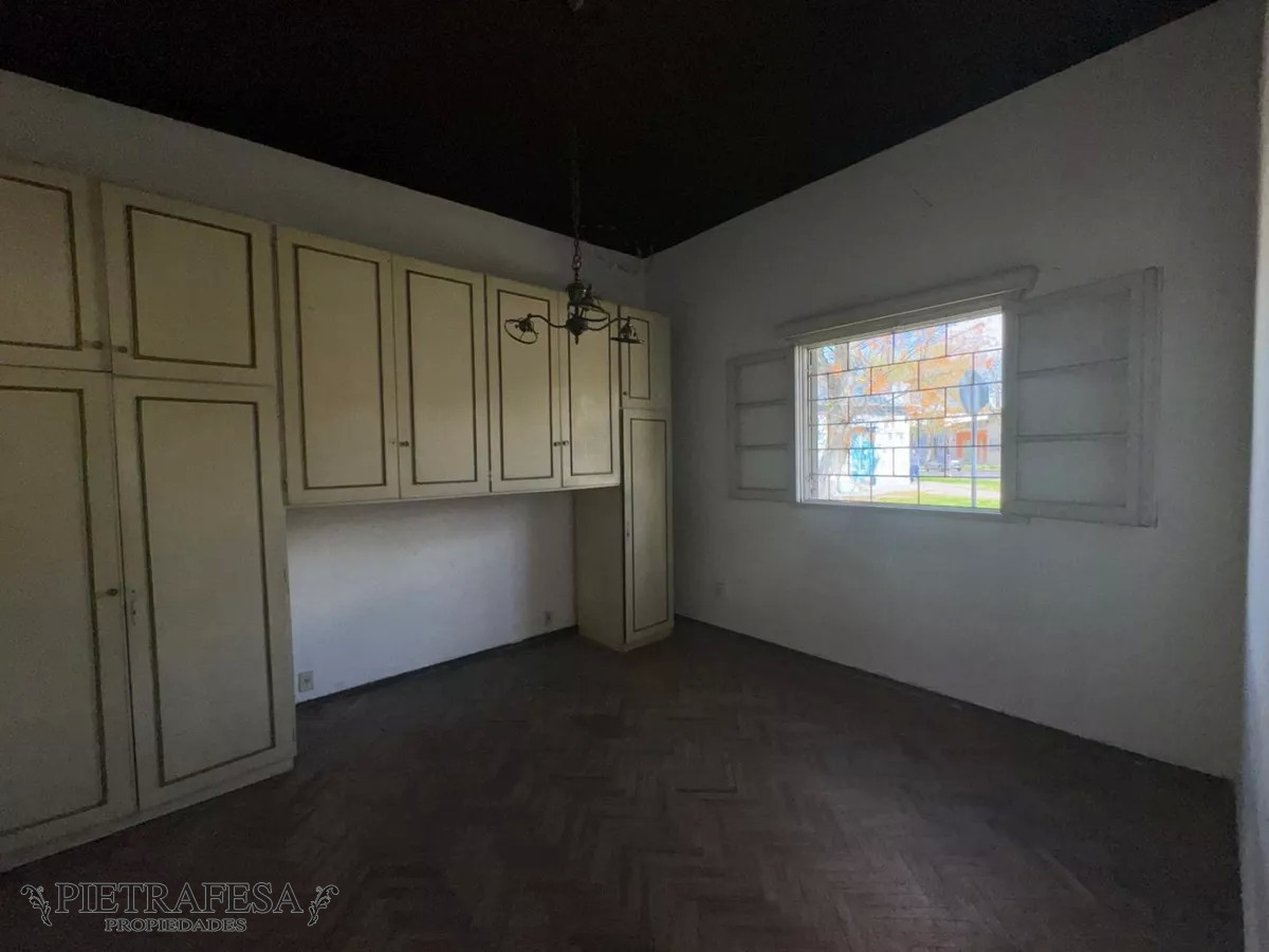 Casa ID.11230 - Casa en venta, 3 dormitorios, 1 baño, patio, azotea con parrillero - Buceo