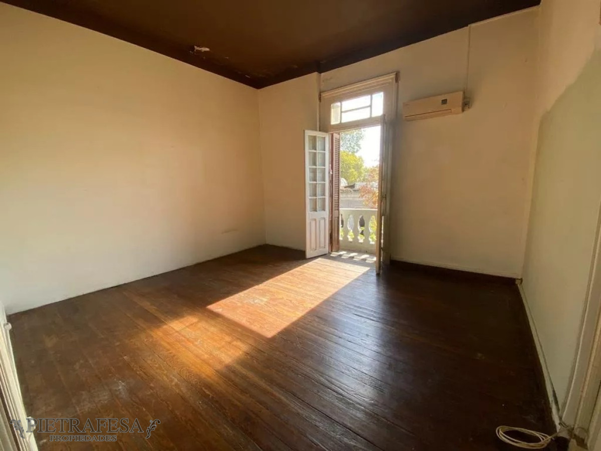 Casa ID.6326 - Casa en venta 4 dormitorios, 1 baño y azotea- General Pagola -Villa Muñoz
