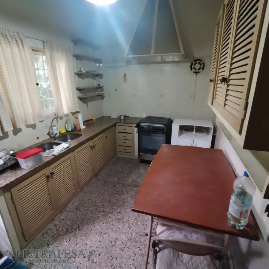 Casa ID.11507 - Casa en venta 3 dormitorios, 2 baños, barbacoa, cochera-Aires Puros