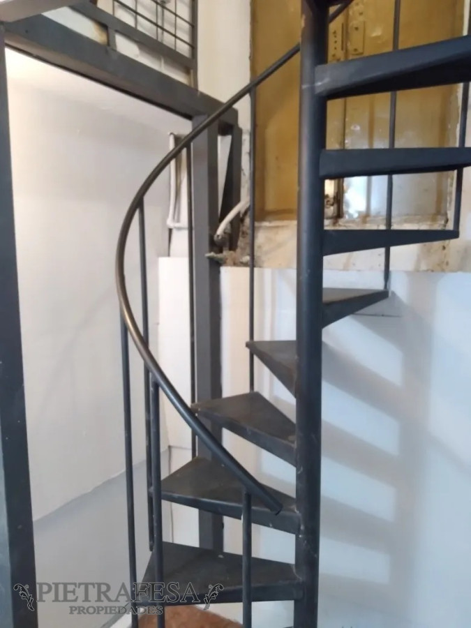 Casa ID.5530 - Casa en venta 2 dormitorios, 1 baño y azotea- Constitución-La Comercial