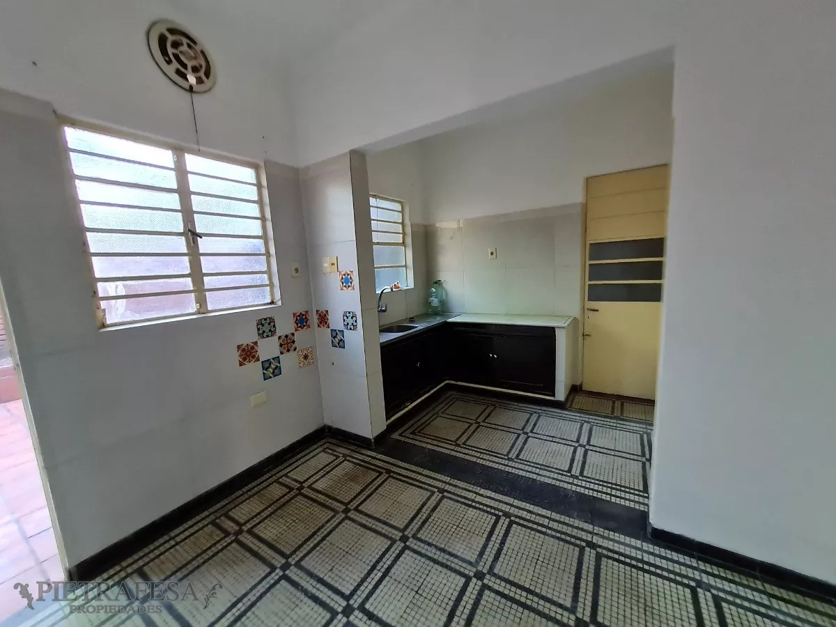 Casa ID.12483 - Casas en venta con renta, 4 dormitorios, cochera-Sayago 