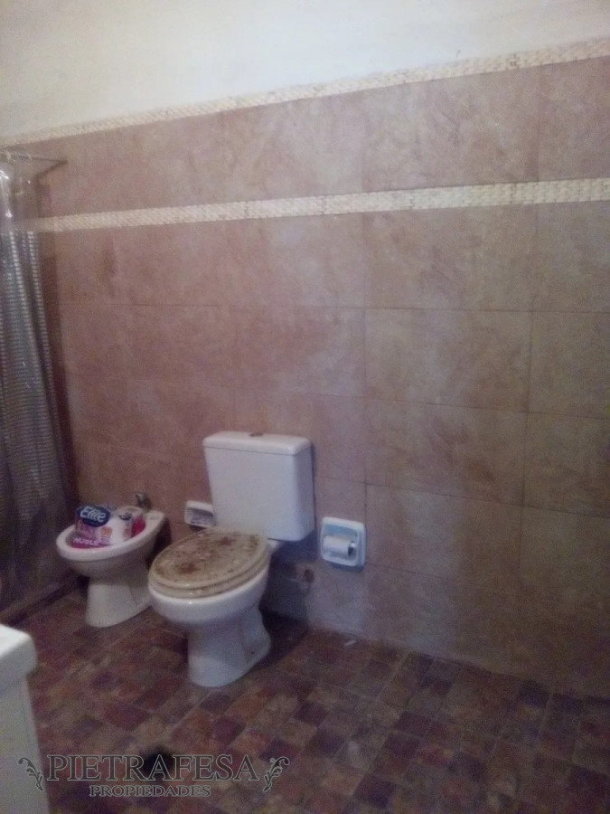 Casa ID.13254 - Casa en venta 2 dormitorios, 2 baños, garaje-, La Comercial
