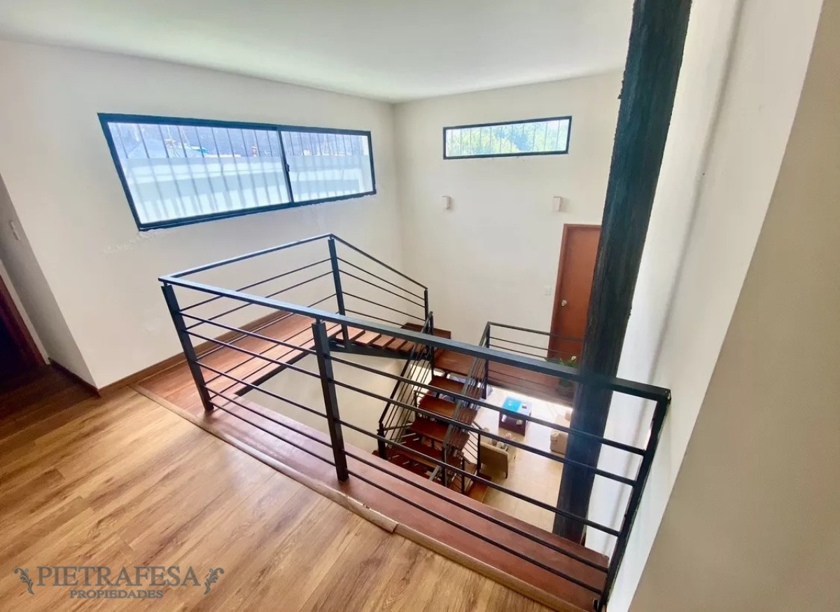 Casa ID.12611 - Casa en venta 5 dormitorios, 2 baños, fondo- Goes