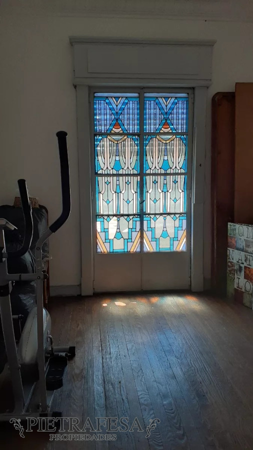 Casa ID.8088 - Casa en venta con renta 2 dormitorios, 1 baño y azotea- Pablo Zufriategui - Paso Molino
