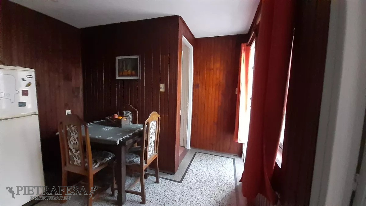 Casa ID.8088 - Casa en venta con renta 2 dormitorios, 1 baño y azotea- Pablo Zufriategui - Paso Molino