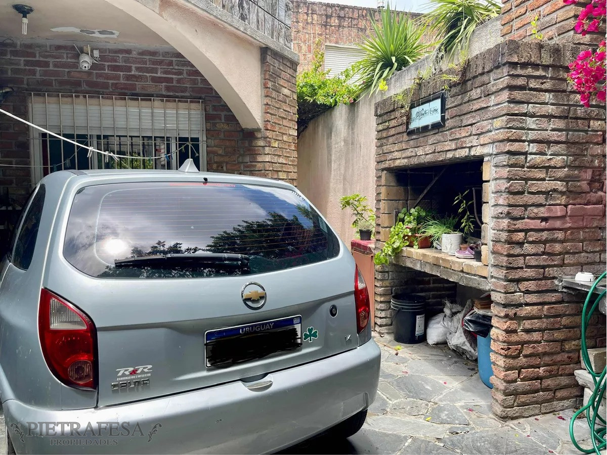 Casa ID.12082 - Casa en venta 4 dormitorios, 2 baños, gje- Buceo
