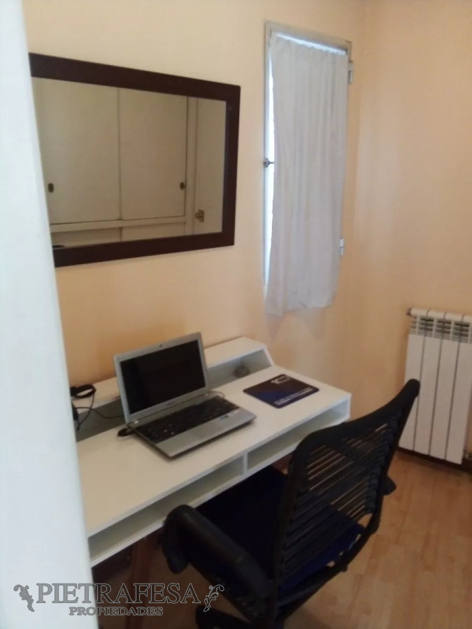 Casa ID.10839 - Casa en alquiler, amoblada, 2 dormitorios, 1 baño, patio, garaje,Punta Gorda.