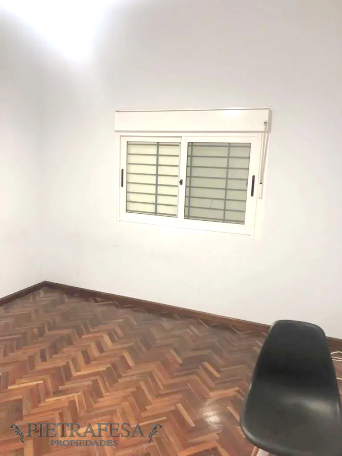 Casa ID.2397 - Casa 2 dormitorios 1 baño con garaje y monoambiente al fondo en venta- Cno. Carrasco- Carrasco Norte