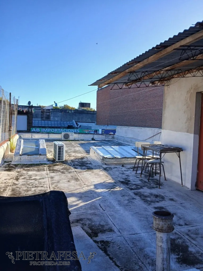 Casa ID.13465 - Casa en venta 3 dormitorios, 2 baño, azotea-La Comercial