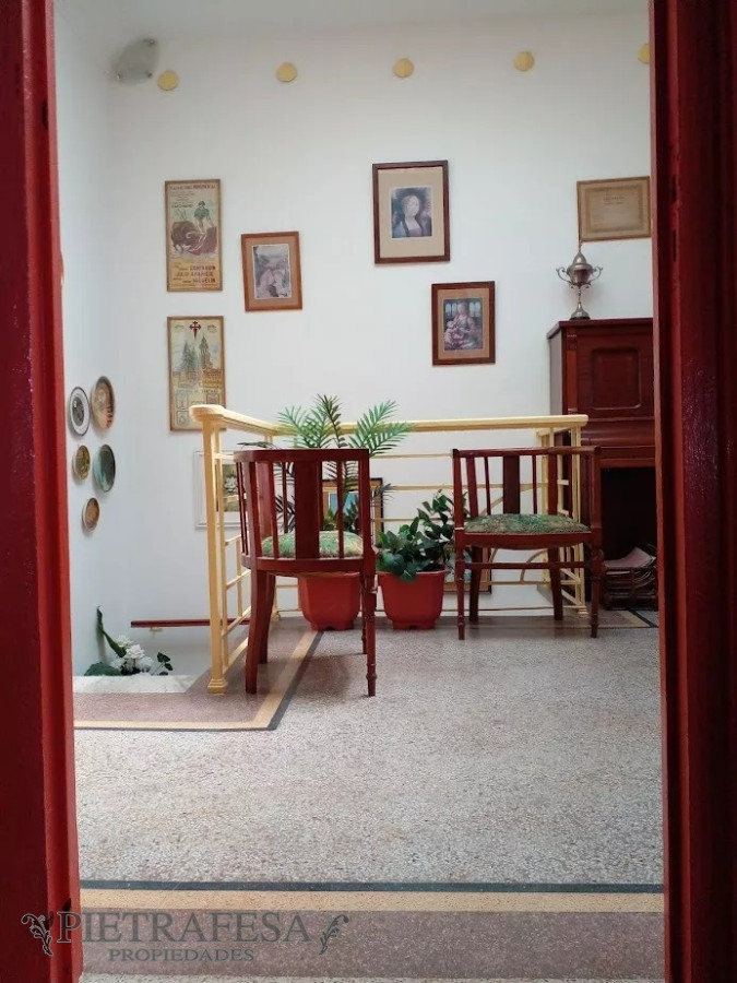 Casa ID.7993 - Casa mas local en venta, 3 dormitorios, 3 baños y azotea-Ejido-Barrio Sur