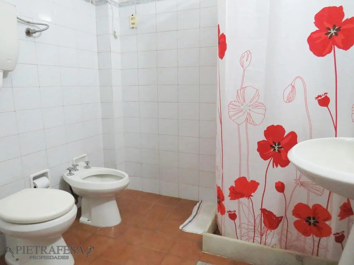 Casa ID.8753 - Casa en venta 2 dormitorios, 1 baño y patio-Prado Norte