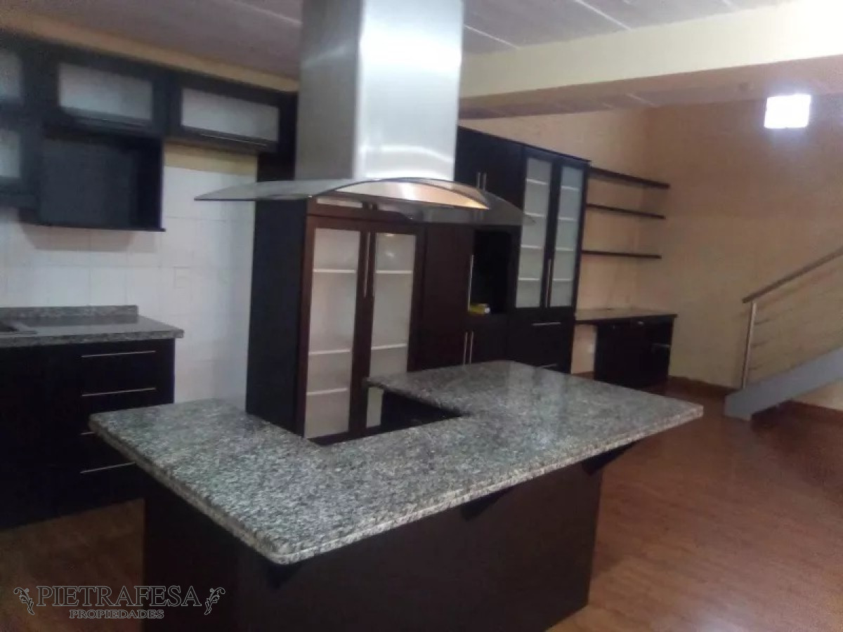 Casa ID.10325 - Casa en venta 3 dormitorios,1 baño, cochera-Malvin
