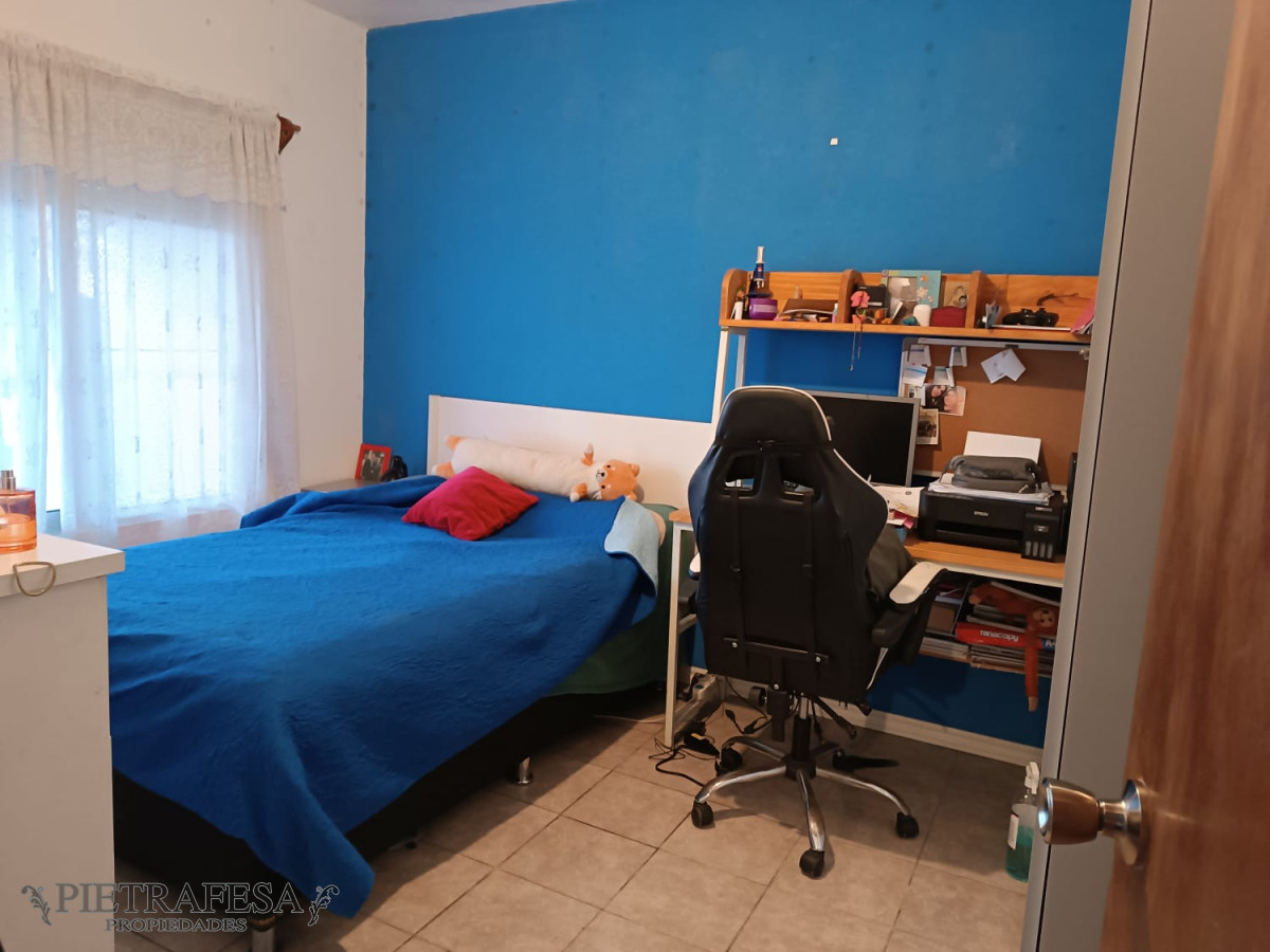 Casa ID.10372 - Casa en venta 3 dormitorios, 1 baño, gje, fondo-Unión 