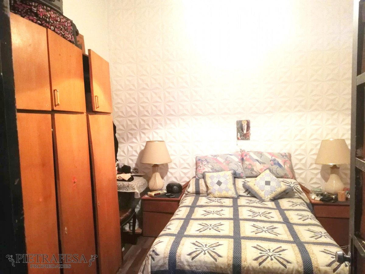 Casa ID.1652 - Casa en venta 2 plantas, 4 dormitorios 2 baños con garaje - Isabela - Brazo Oriental 