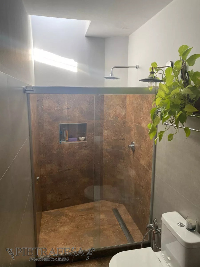 Casa ID.7936 - Casa en venta 1 dormitorio, 2 baños, patio con parrillero y cochera-alle Dr. José Irureta Goyena-Villa Española