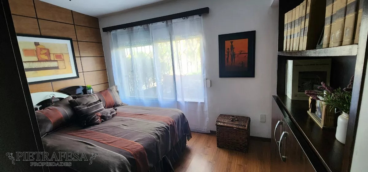 Casa ID.6663 - Casa en venta 3 dormitorios, 1 baño, barbacoa y cochera-Julián Laguna- Belvedere