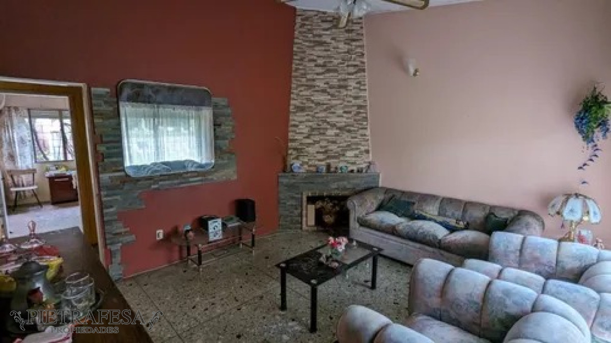 Casa ID.11072 - 2 casas en venta, 6 dormitorios, 2 baños, gje-Colón