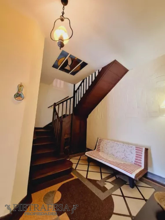 Casa ID.12734 - Casa en venta, 3dormitorios, 1baño, garaje, azotea. Pocitos.