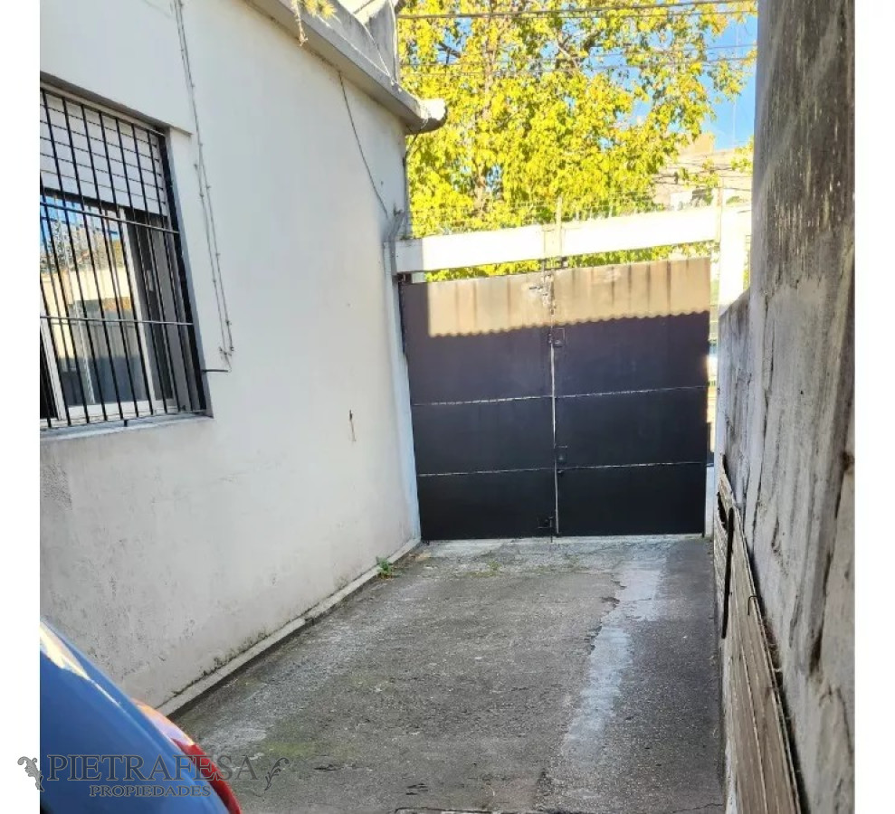 Casa ID.6880 - 2 casas en venta 4 dormitorios, 2 baños, patio, barbacoa y cochera-Termópilas - Brazo Oriental