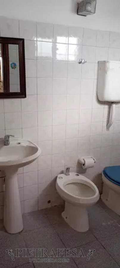Casa ID.12688 - Casa en venta, 2domritorios, 1baño, balcon. Buceo.