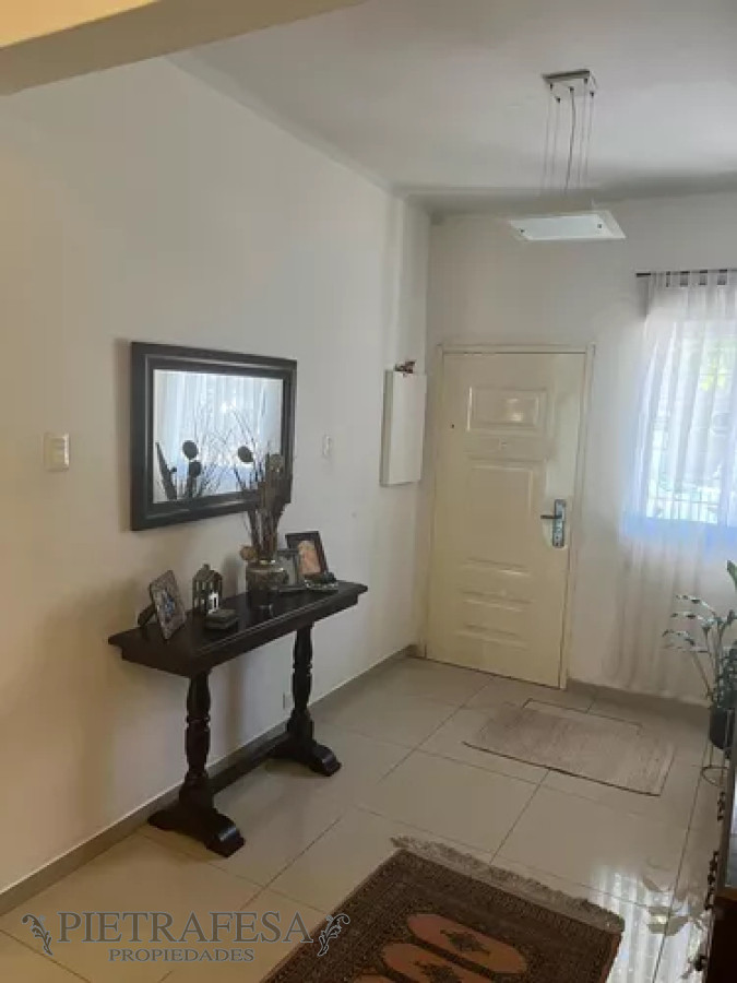 Casa ID.12750 - Casa en venta, 2dormitorios, 1baño, barbacoa. Pocitos.