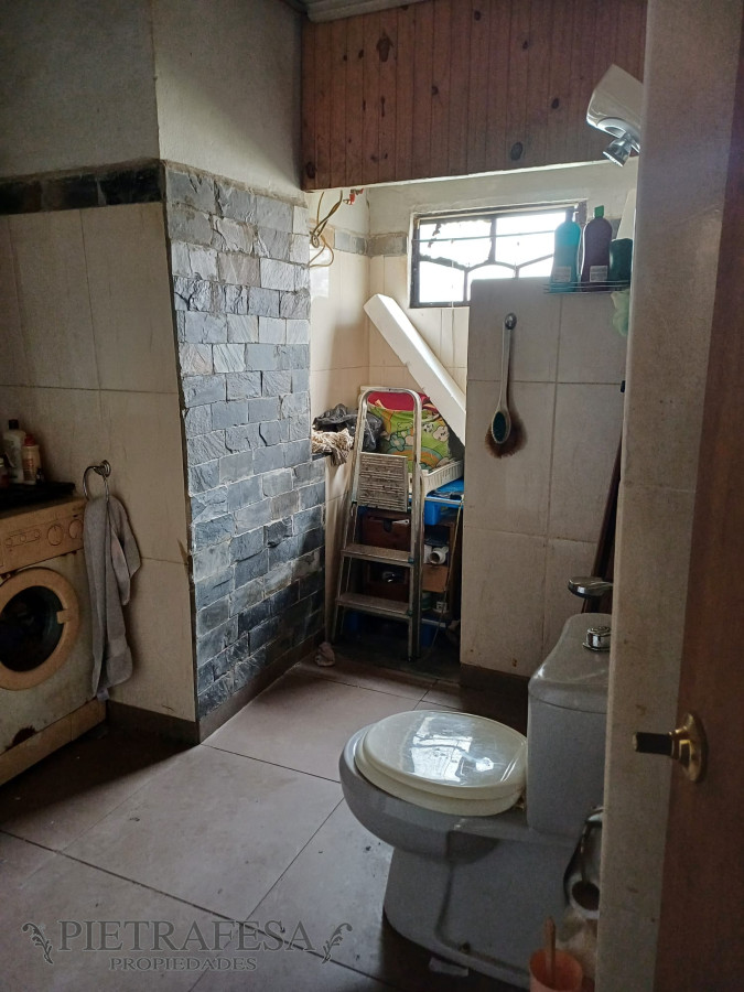 Casa ID.8477 - Casa en venta 2 dormitorios, 1 baño, cochera y fondo-José Serrato- Unión