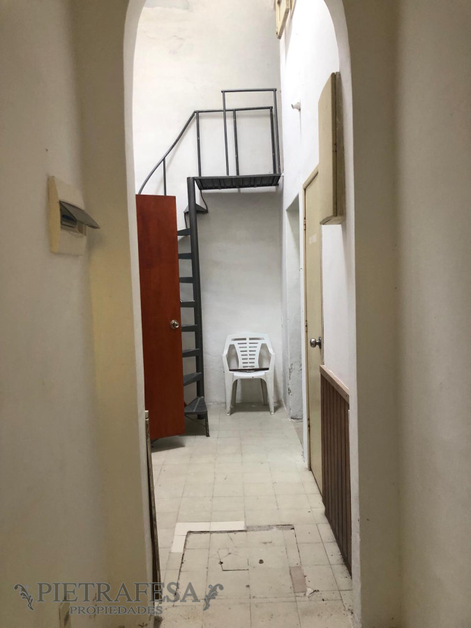 Casa ID.8823 - Casa en venta, 1 dormitorio, 1 baño, azotea. Rivadavia,Goes.