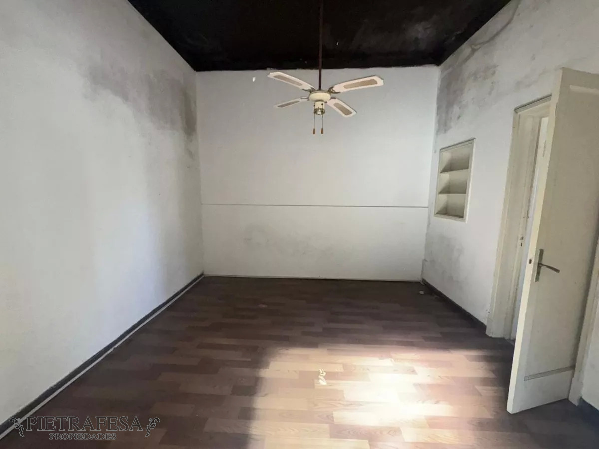 Casa ID.11230 - Casa en venta, 3 dormitorios, 1 baño, patio, azotea con parrillero - Buceo