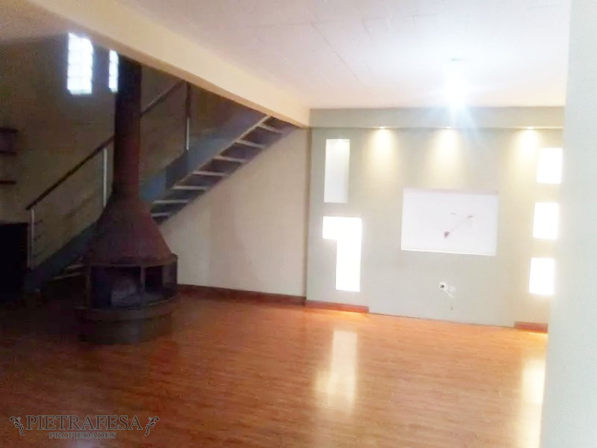 Casa ID.10325 - Casa en venta 3 dormitorios,1 baño, cochera-Malvin