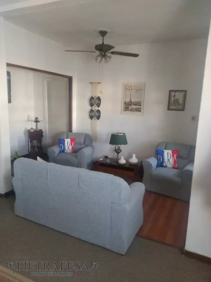 Casa ID.12089 - Casa en venta 2 dormitorios, garaje, terraza-Cerrito
