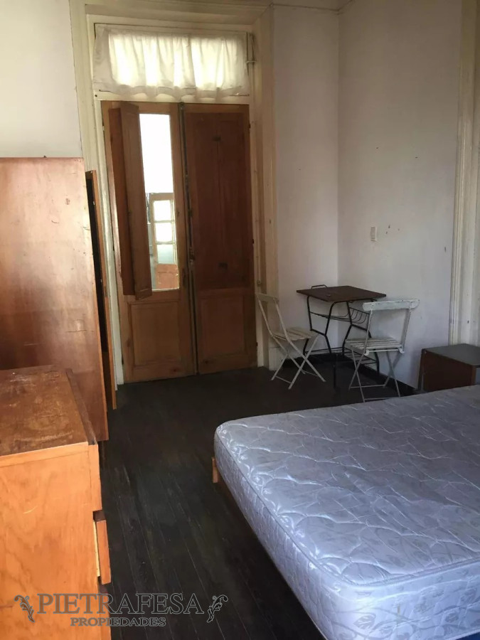 Casa ID.10267 - Casa en venta 4 dormitorios, 2 baños, azotea-Centro
