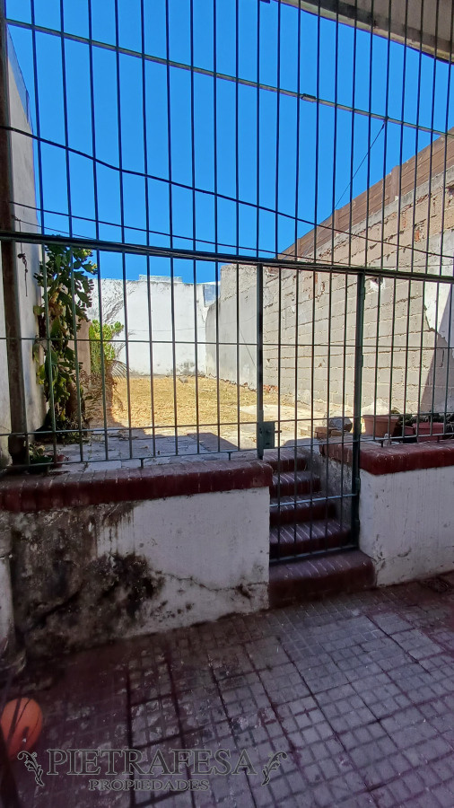 Casa ID.6919 - Casa en venta 3 dormitorios, 1 baño y fondo-Dolores Pereira De Rosell -Parque Batlle
