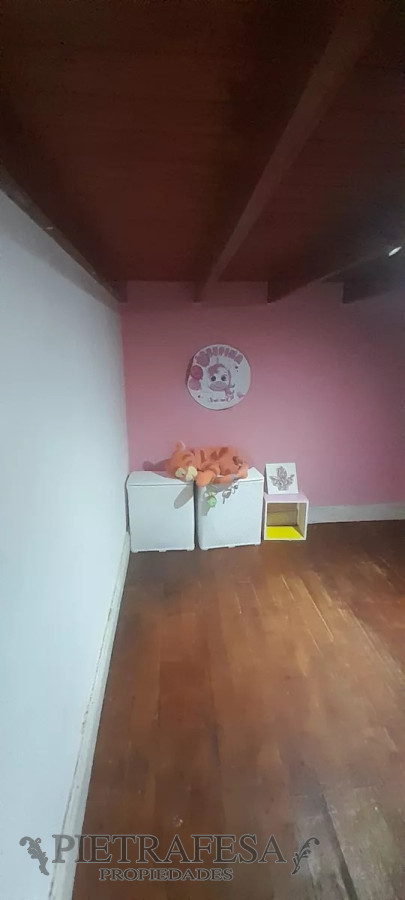 Casa ID.11239 - Casa en venta, 5 dormitorios, 1 baño-Aguada