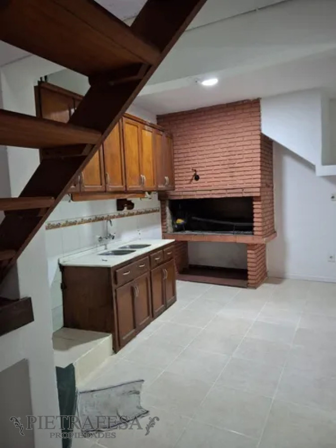 Casa ID.13454 - Casa en alquiler, 1dormitorio, 1baño, patio. Unión.
