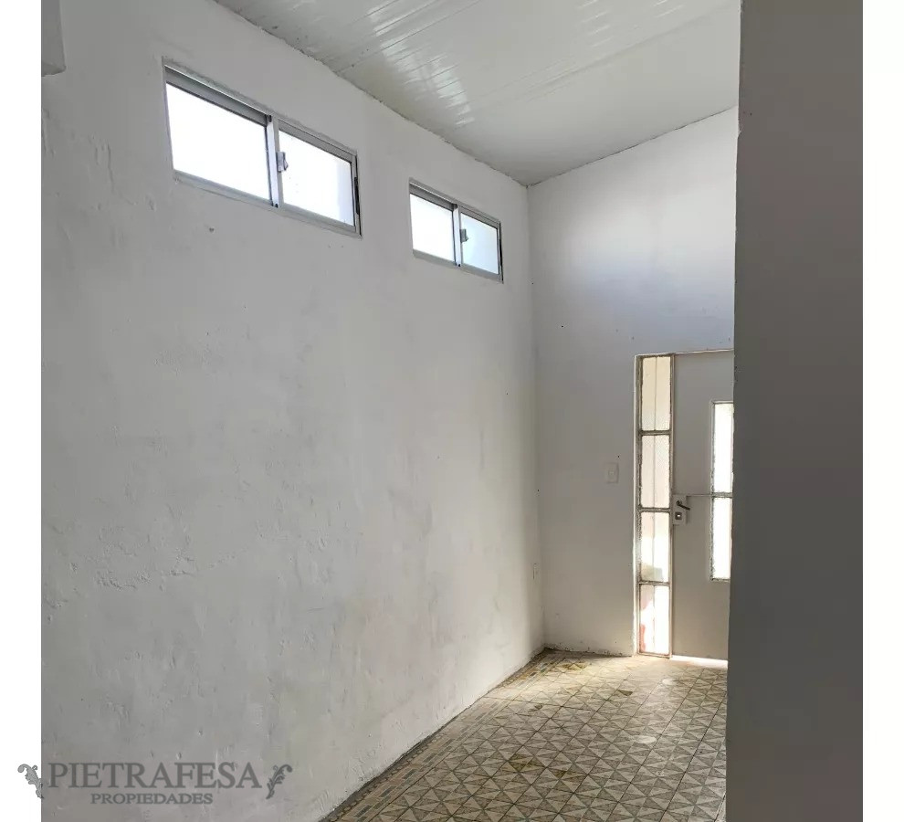 Casa ID.13186 - Casa y apto en venta, 4 dormitorios, cochera-Cerro 
