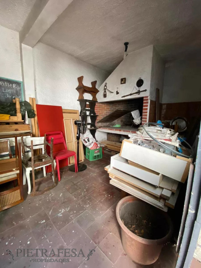 Casa ID.7114 - Casa en venta 4 dormitorios, 2 baños, patio y garaje-Aureliano Rodríguez Larreta-Jacinto Vera