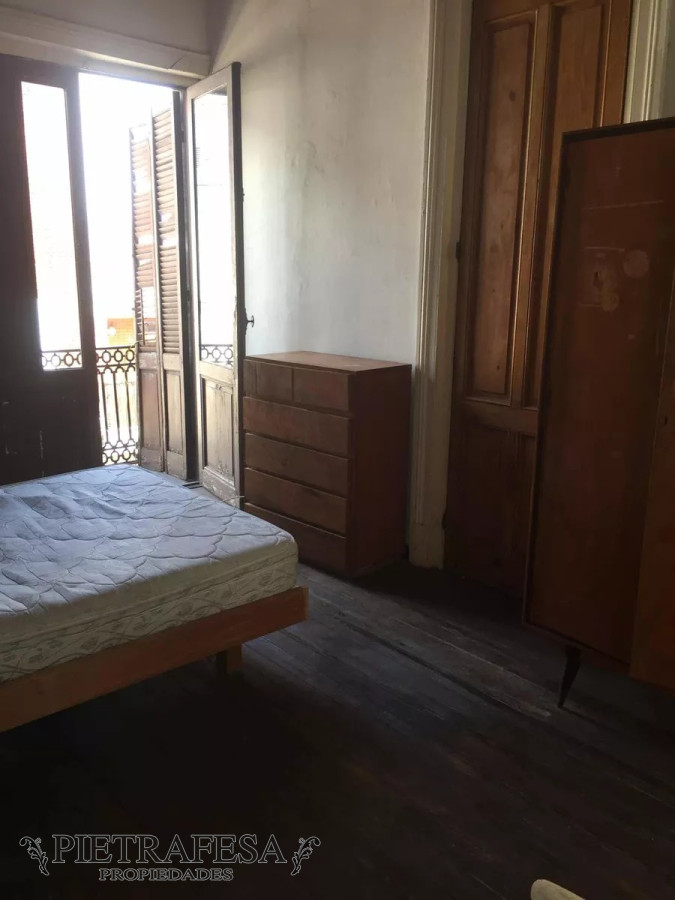 Casa ID.10267 - Casa en venta 4 dormitorios, 2 baños, azotea-Centro