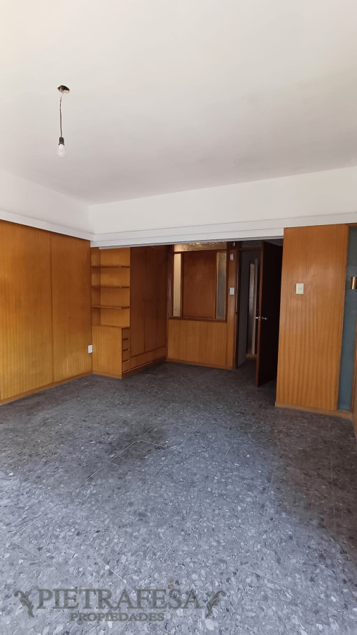 Casa ID.13690 - Casa en alquiler, 3dormitorios, 3baños, garaje, terraza. Puerto del Buceo.