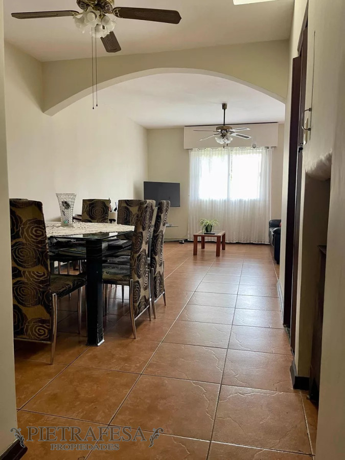 Casa ID.12082 - Casa en venta 4 dormitorios, 2 baños, gje- Buceo