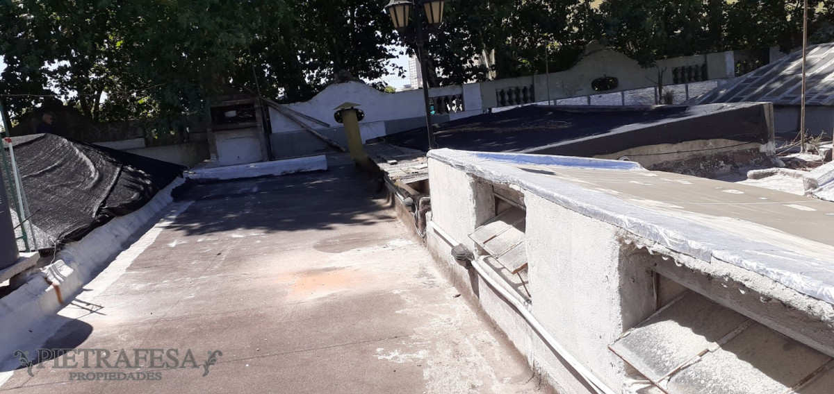 Casa ID.13556 - Casa de altos en venta, 4 dormitorios, 1 baño, azotea-Cordón 