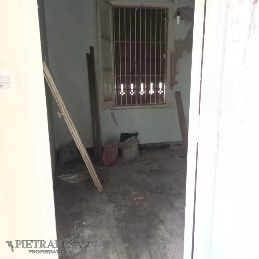 Casa ID.11368 - Casa a reciclar con gran terreno, 2 dormitorios, 1 baño-Colón