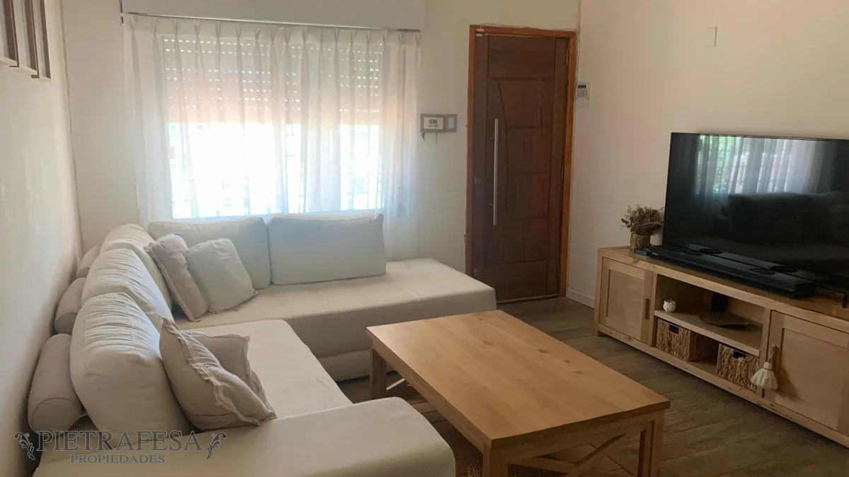 Casa ID.13503 - Casa en venta 1 dormitorios, 2 baños, patio, cochera- Maroñas 