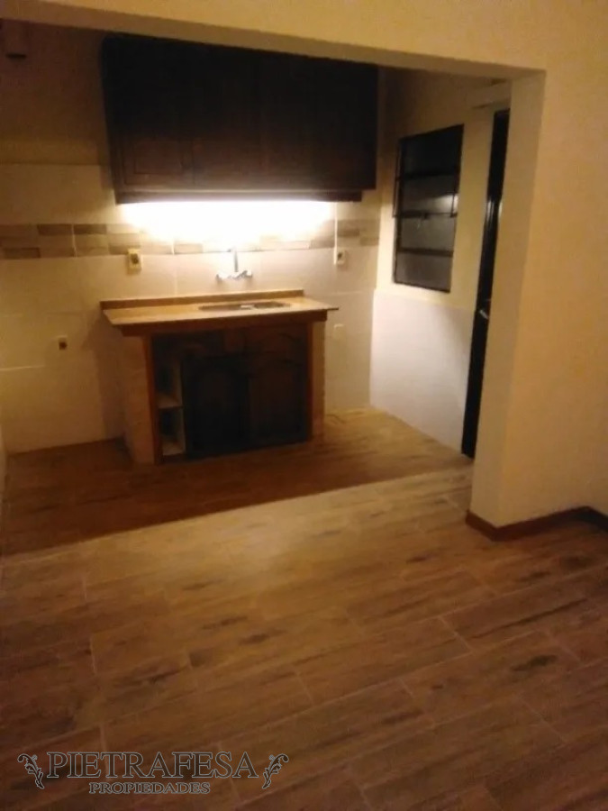 Casa ID.4057 - Casa en venta con renta - 2 dormitorios 1 baño con patio - Cochera - Av. Corrientes - Maroñas