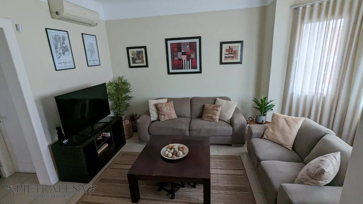 Casa ID.9451 - Casa en venta 3 dormitorios, 2 baños, azotea- Pocitos