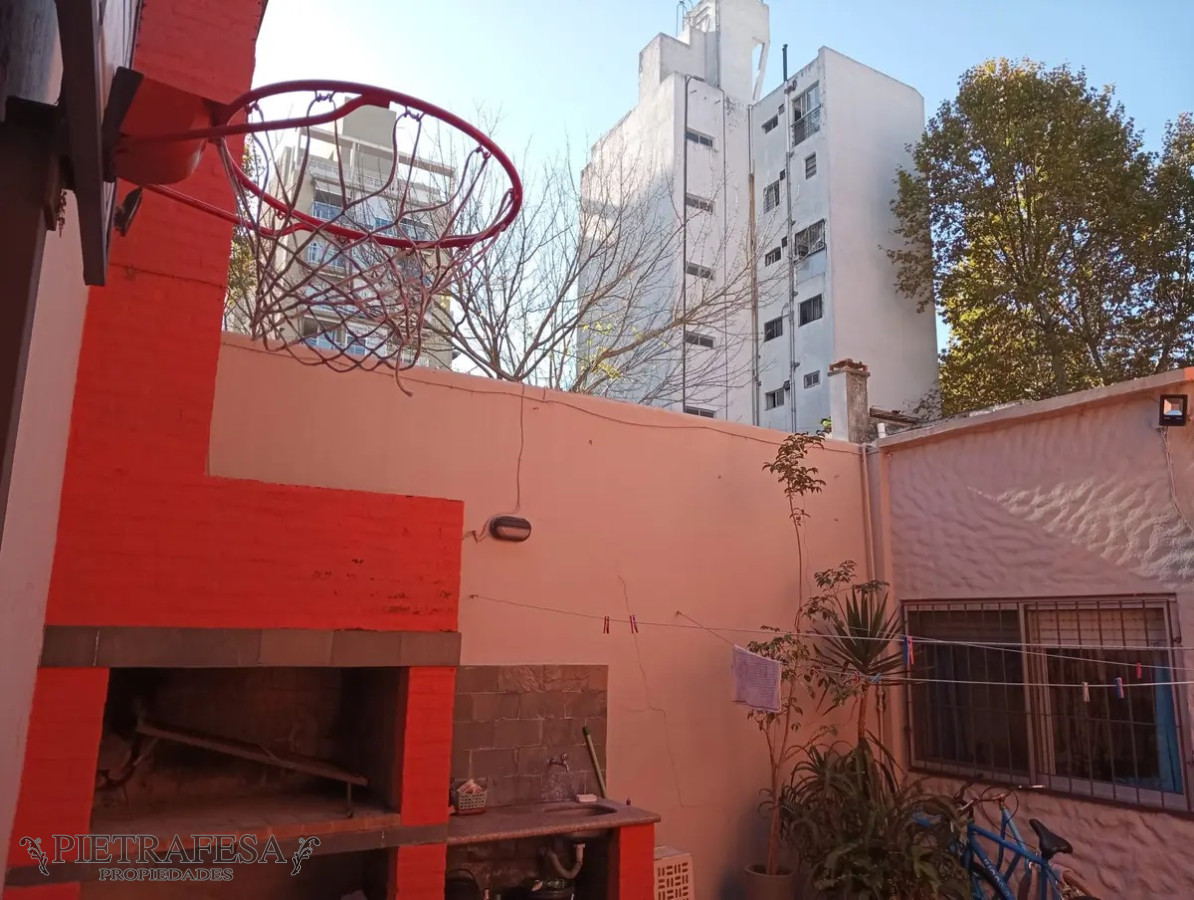 Casa ID.6867 - Casa en venta 3 dormitorios, 2 baños y patio con parrillero-Joaquín de Salterain -Cordón